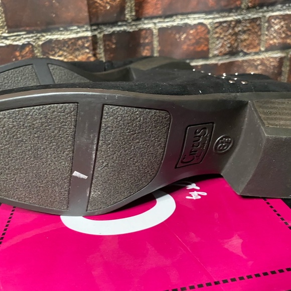 New Sam Edelman Black Bootie w/ Silver Studs - Picture 7 of 10